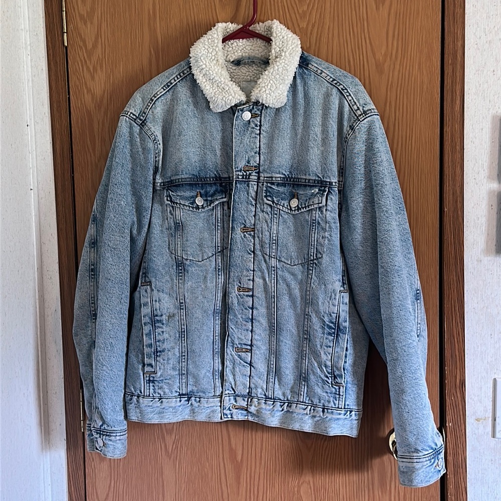 Men’s Sherpa Lined Denim Jacket